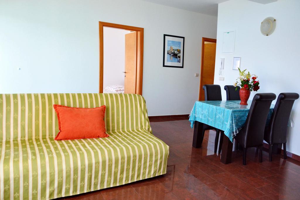 סולינה Apartments Buturi מראה חיצוני תמונה
