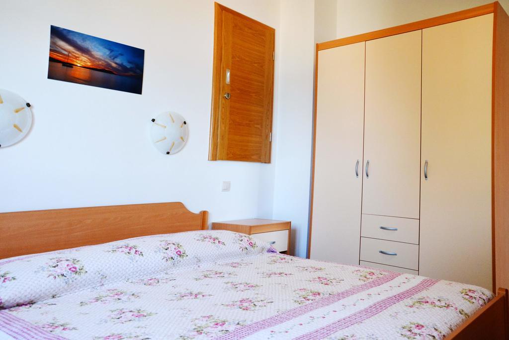 סולינה Apartments Buturi מראה חיצוני תמונה