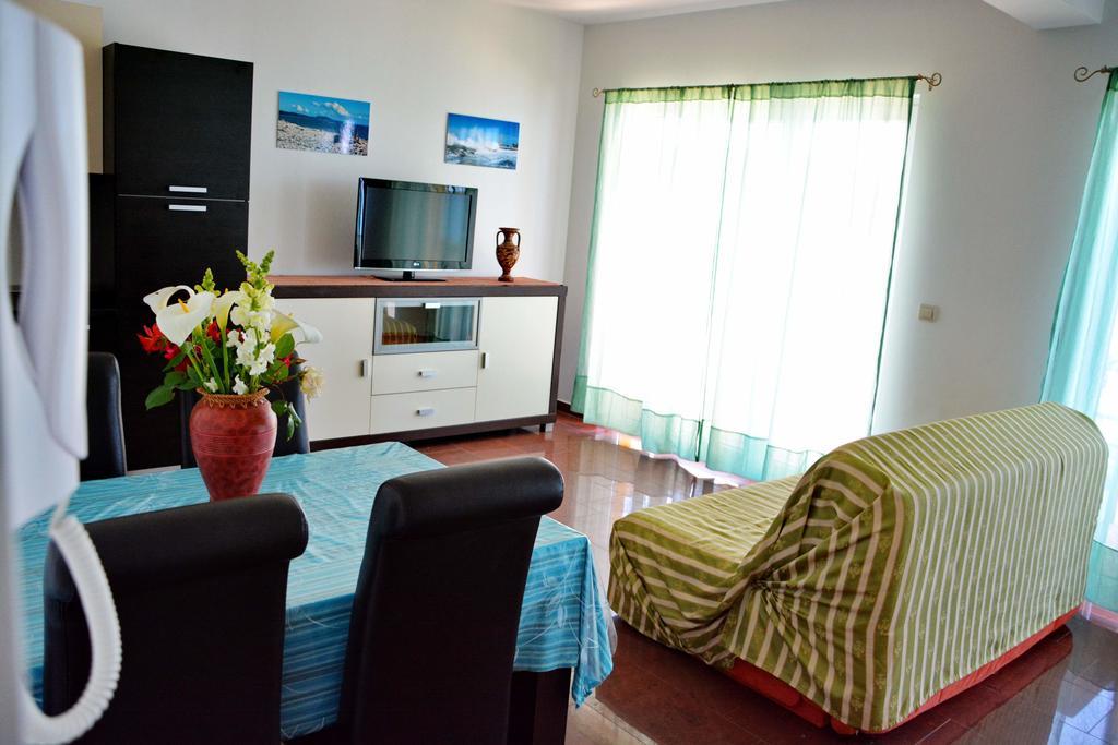 סולינה Apartments Buturi מראה חיצוני תמונה
